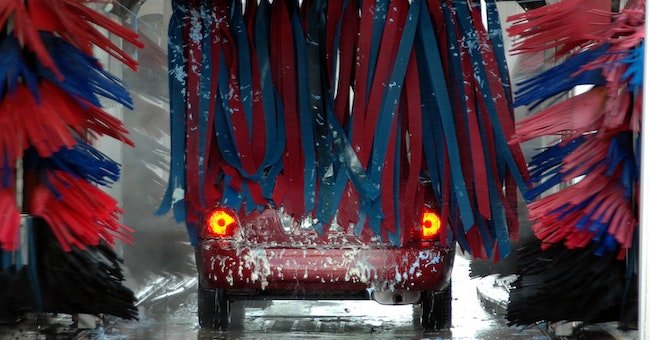 Will A Car Wash Get rid Of Skunk Smell?